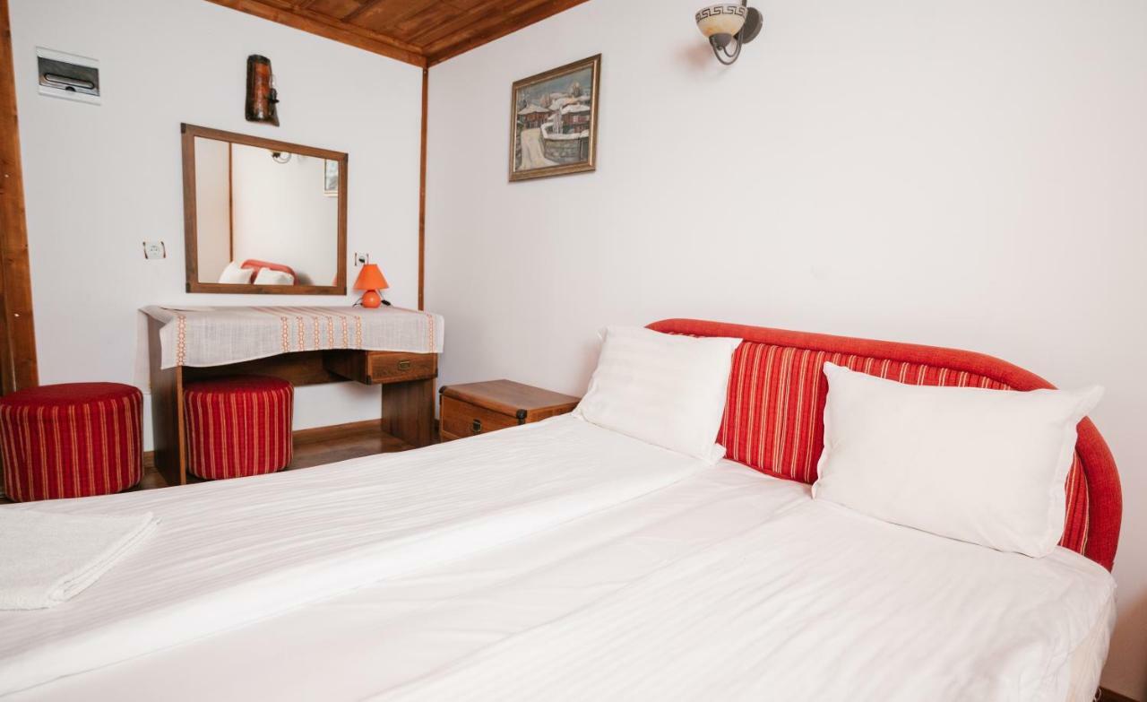 Kodjamanova House Hotell Zheravna Eksteriør bilde