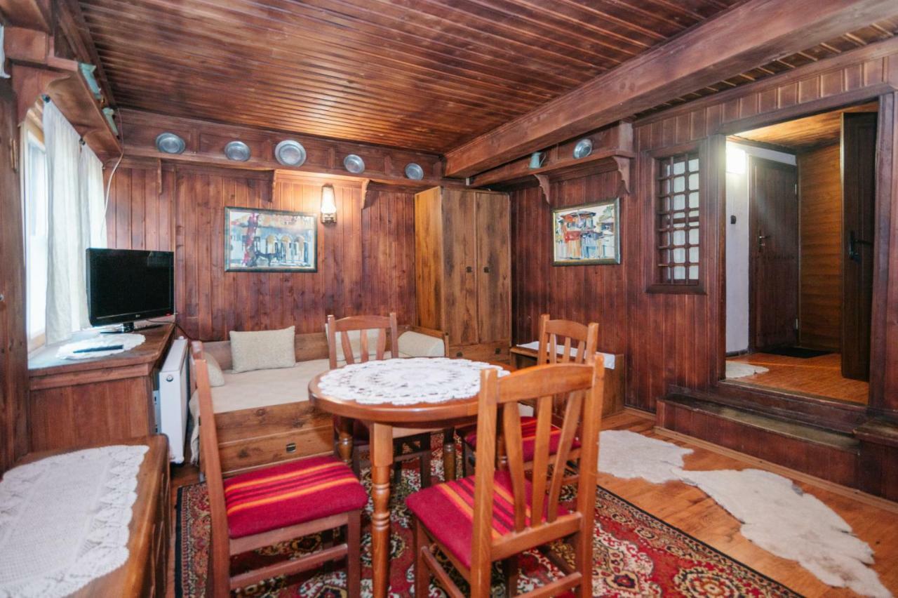 Kodjamanova House Hotell Zheravna Eksteriør bilde
